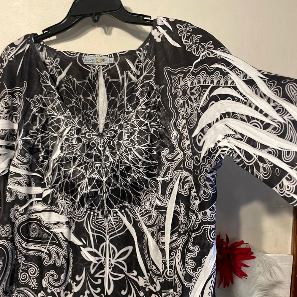 Unity plus size Top - Picture 3 of 5